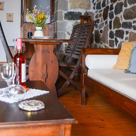 Liotridia Traditional Next To The Sea * Mandraki (Nisyros)